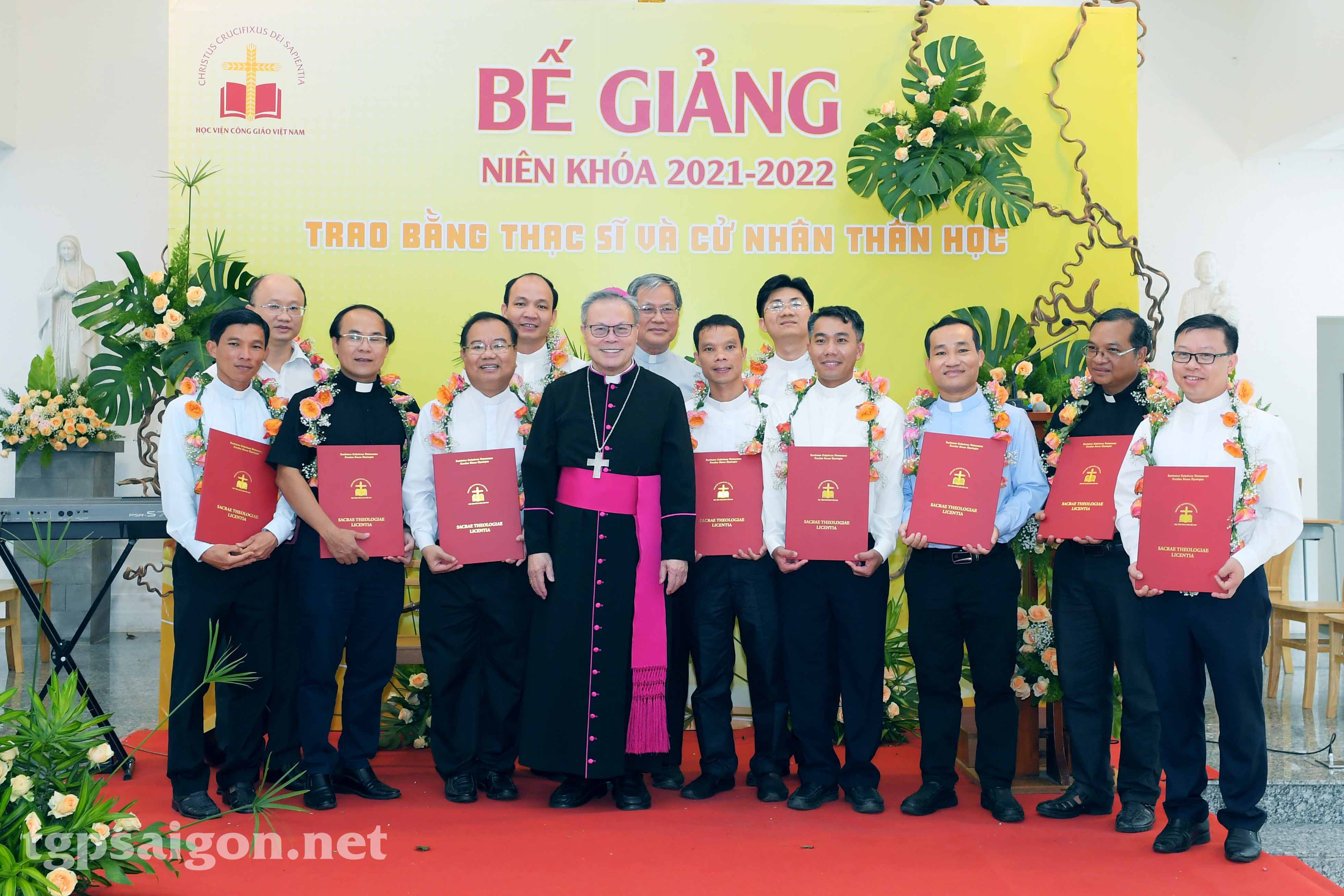 Học viện Công Giáo Việt Nam: Lễ bế giảng năm học 2021-2022