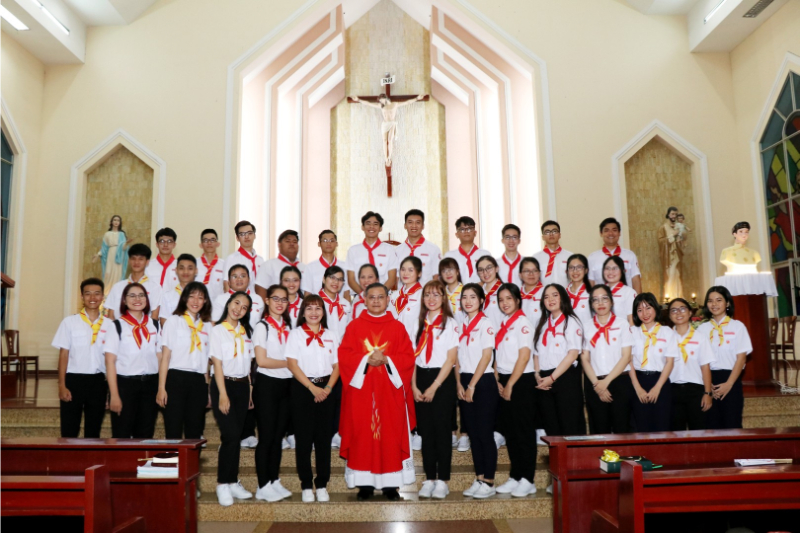 Giáo xứ Tân Chí Linh: Kính Thánh Anrê Phú Yên