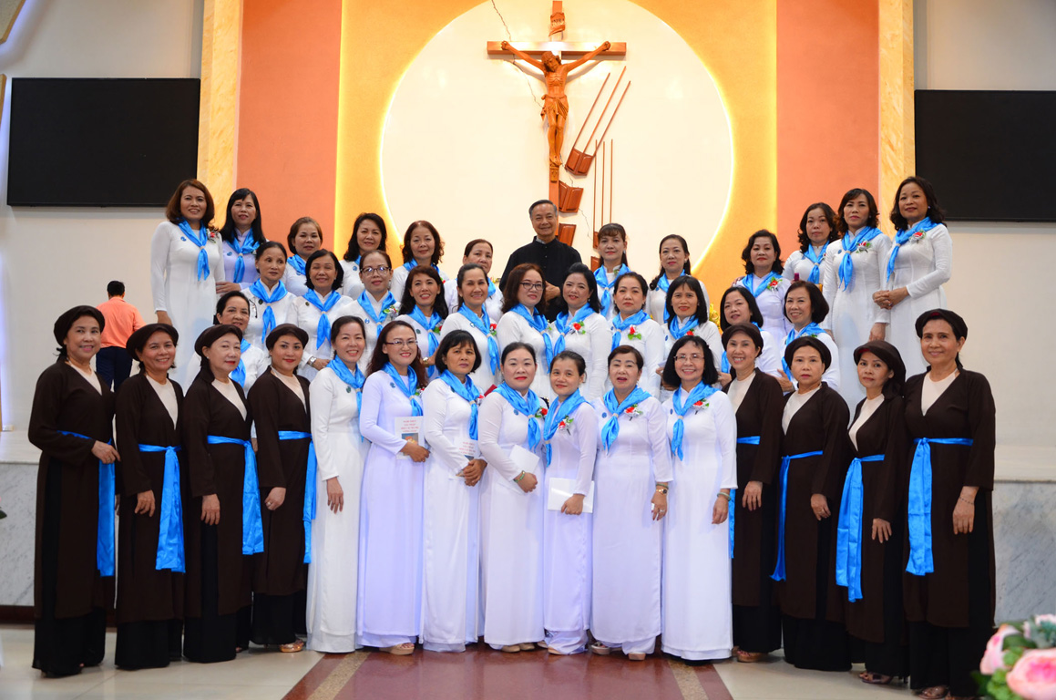 Giáo xứ Tân Việt: Bổn mạng Hội Các Bà Mẹ Công Giáo 11-7-2020