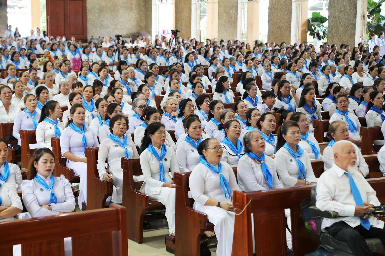 Hội Các Bà Mẹ Công Giáo TGPSG hành hương và mừng Bổn mạng