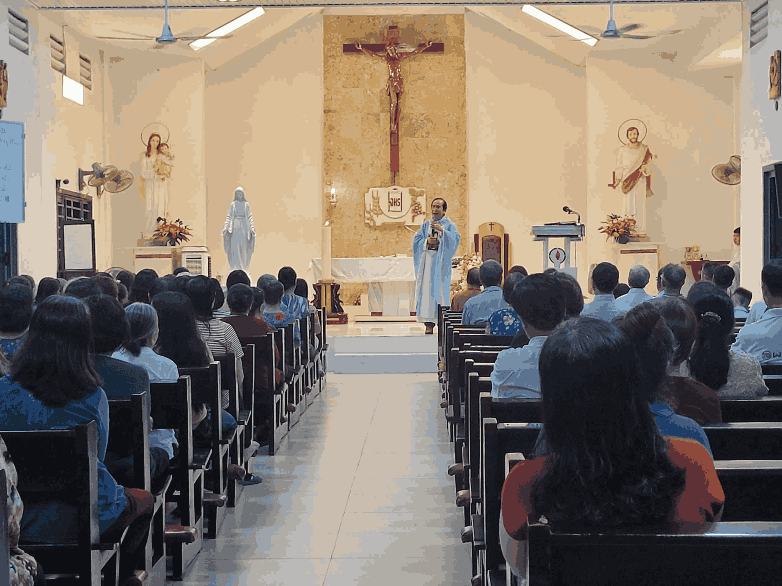 Giáo xứ Xây Dựng: Kỷ niệm 109 năm Đức Mẹ hiện ra tại Fatima - “Mẹ muốn cứu con cái của Mẹ trở về với Chúa”