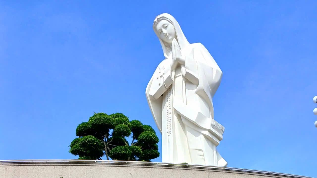 Ngày 13 tháng10 hướng về Trung tâm Hành hương Đức Mẹ Núi Cúi