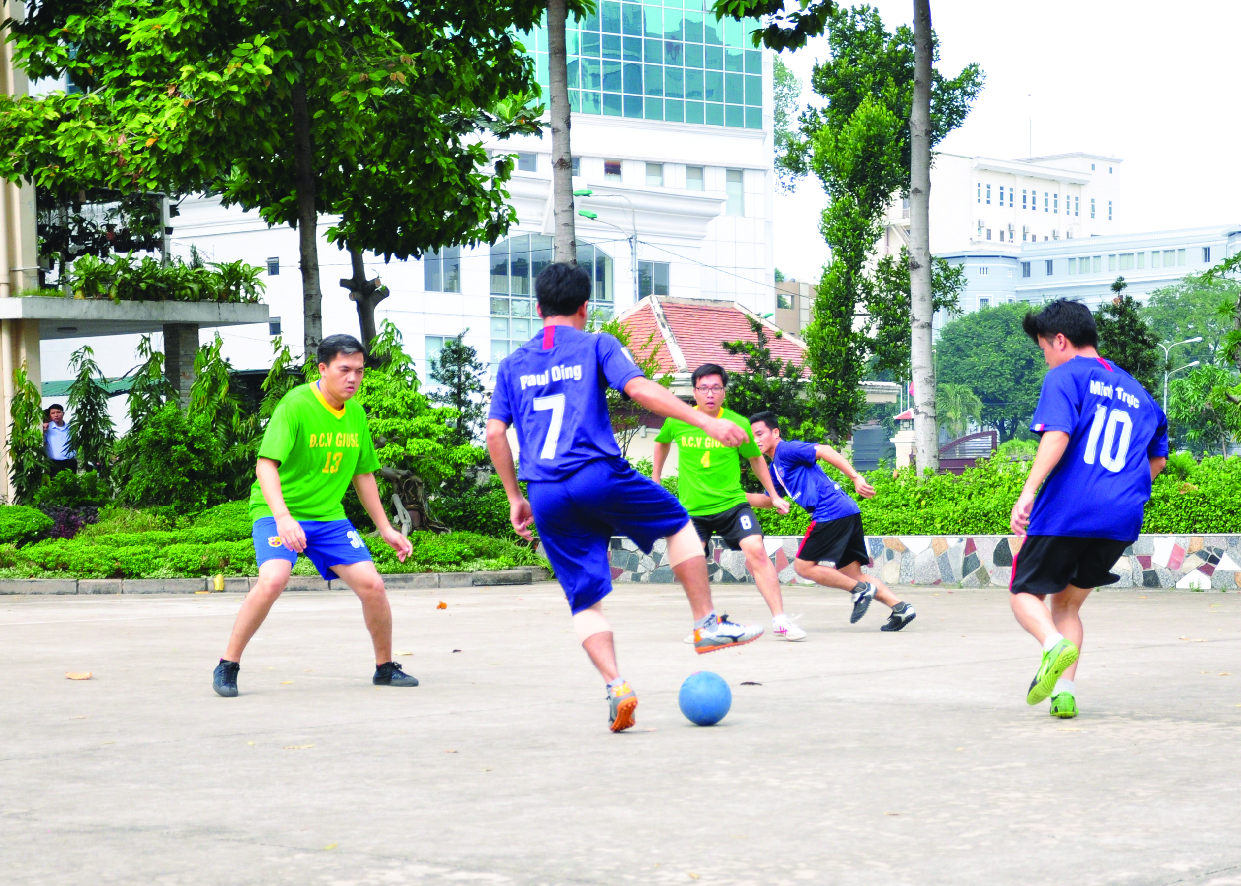 Đại chủng viện Thánh Giuse Sài Gòn: Giao lưu thể thao với học viện dòng Phanxicô