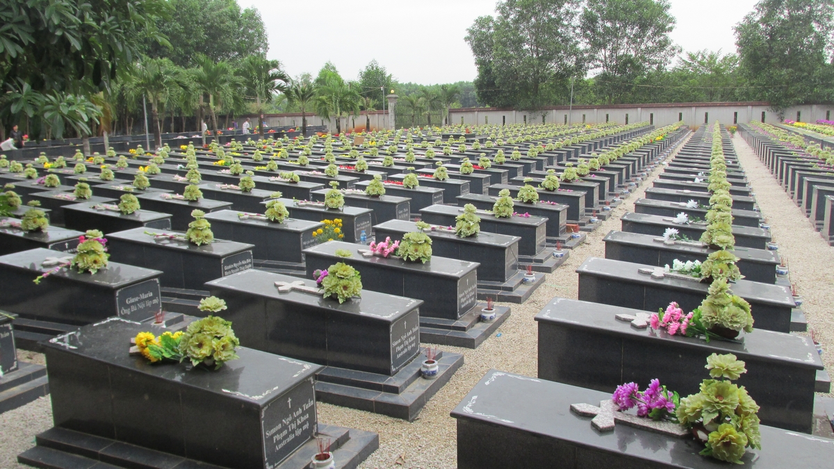 Khoảng lặng nơi nghĩa trang thai nhi Hòa Hội