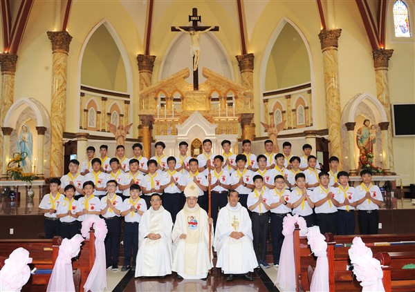 Giáo xứ Đông Quang: Kỷ niệm 2 năm Cung hiến Thánh Đường và Thêm Sức ngày 8-11-2020