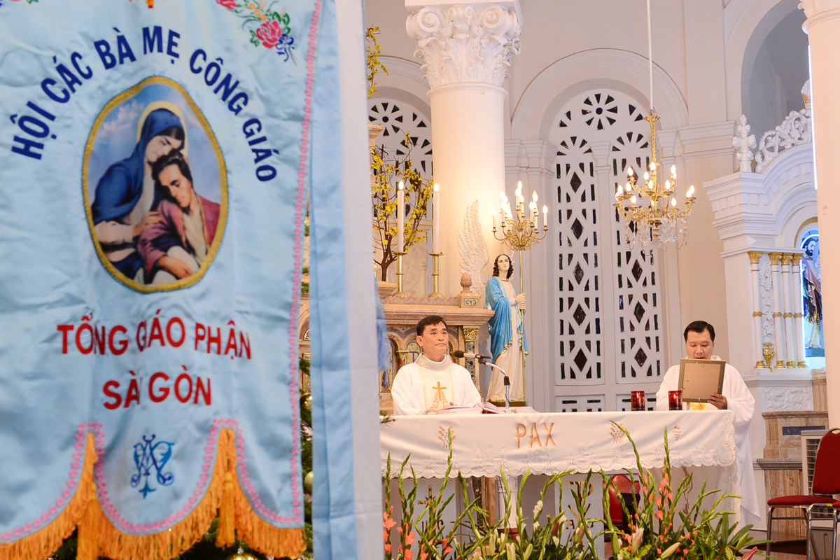 Hội Các Bà Mẹ Công Giáo TGP Sài Gòn: Tân Ban chấp hành nhận sứ vụ