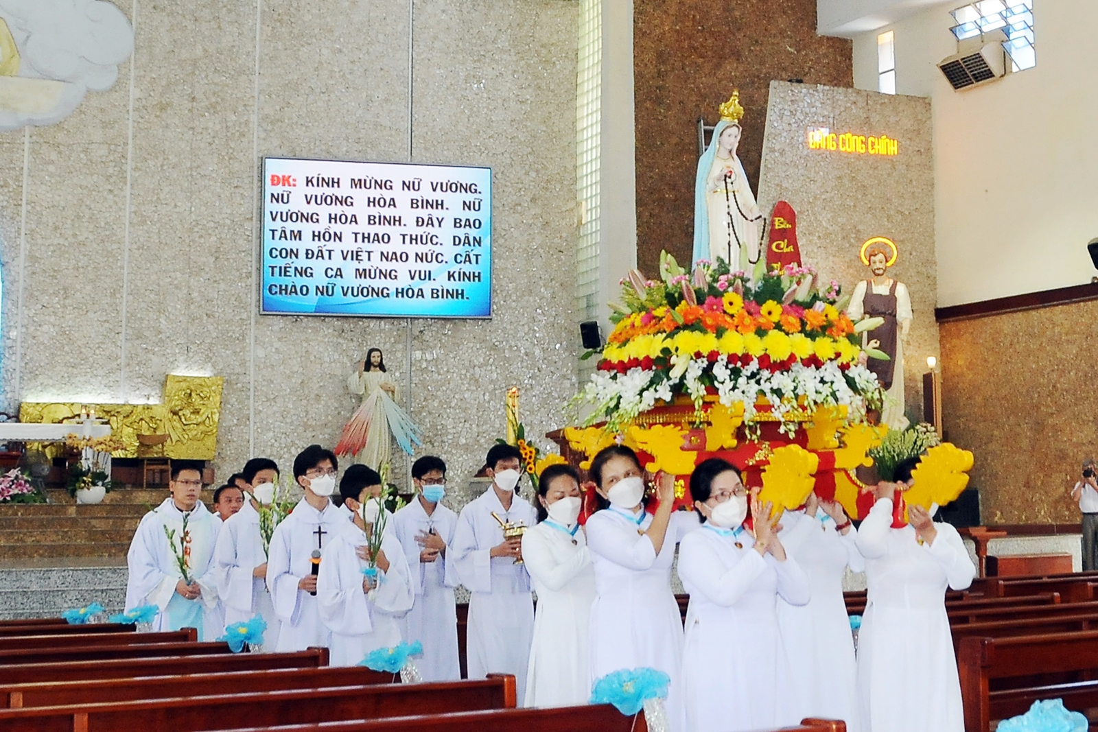 Giáo xứ Tân Phú: Lễ Đức Mẹ Fatima 13-5-2022