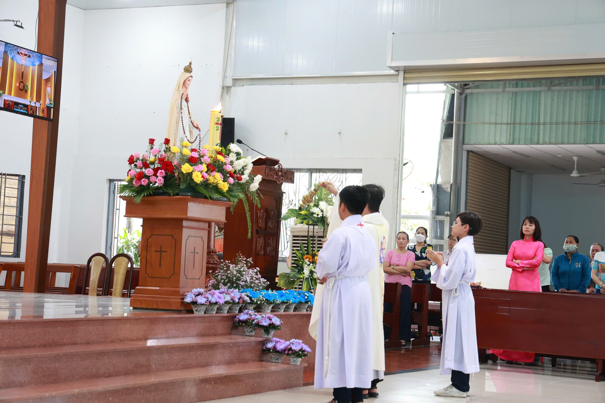 Lễ Đức Mẹ Fatima tại giáo xứ Thánh Phanxicô Xaviê
