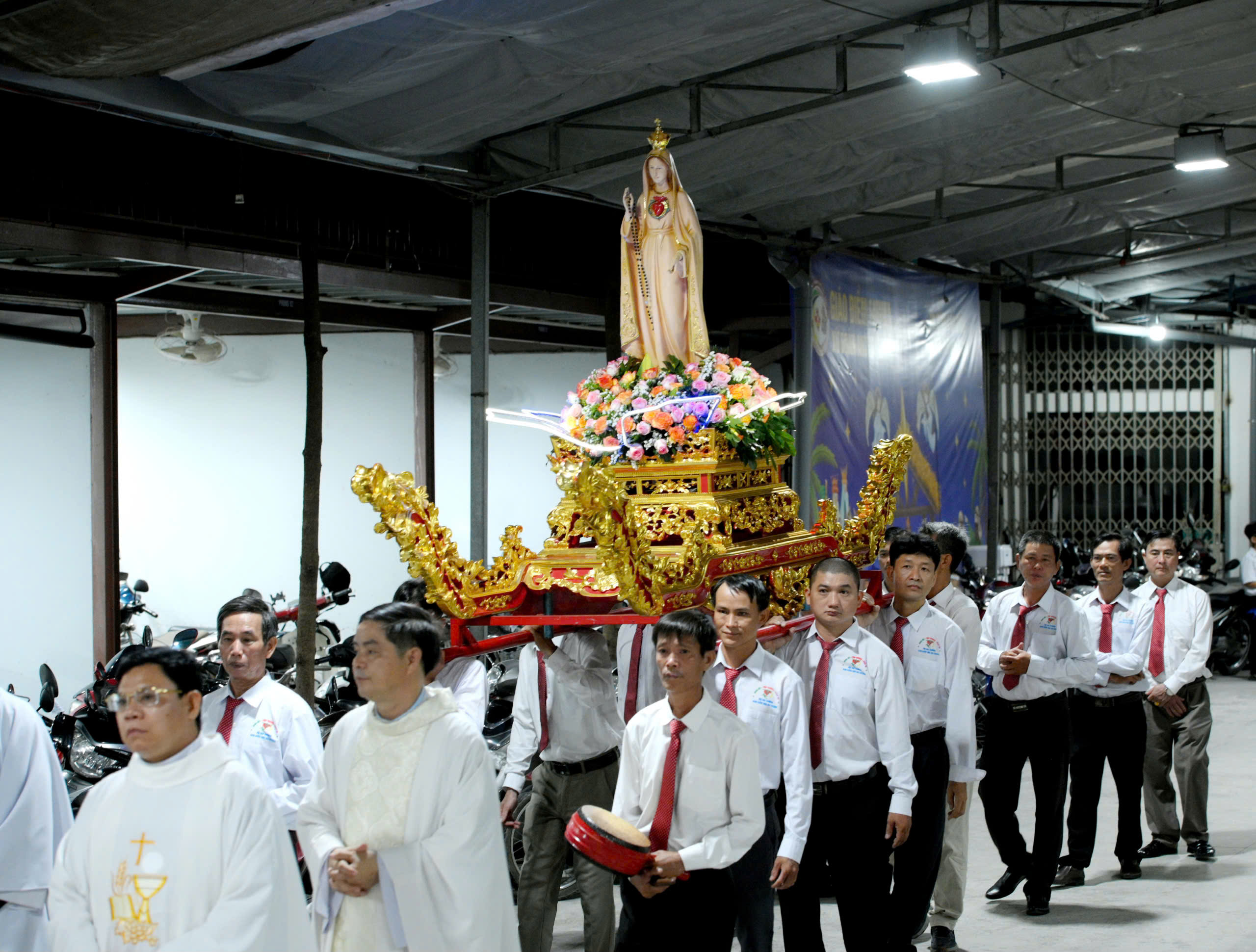 Giáo họ Fatima - Vĩnh Lộc: Thánh lễ kỷ niệm Đức Mẹ Maria hiện ra tại Fatima - Bổn mạng giáo họ