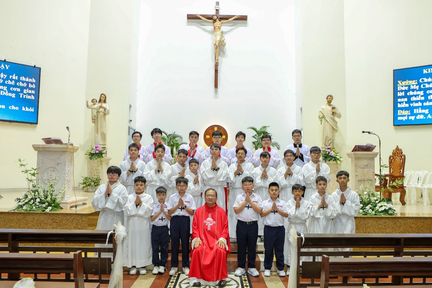 Giáo xứ Hòa Hưng: Lễ sinh noi gương Thánh trẻ Đa Minh Saviô