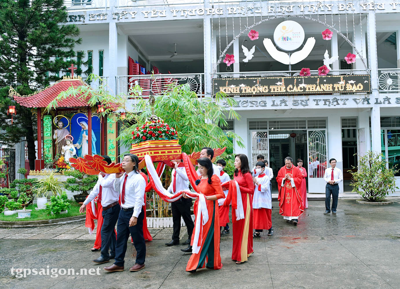 Giáo xứ Tân Phú Hòa: Mừng lễ Các Thánh Tử Đạo Việt Nam - bổn mạng HĐMV