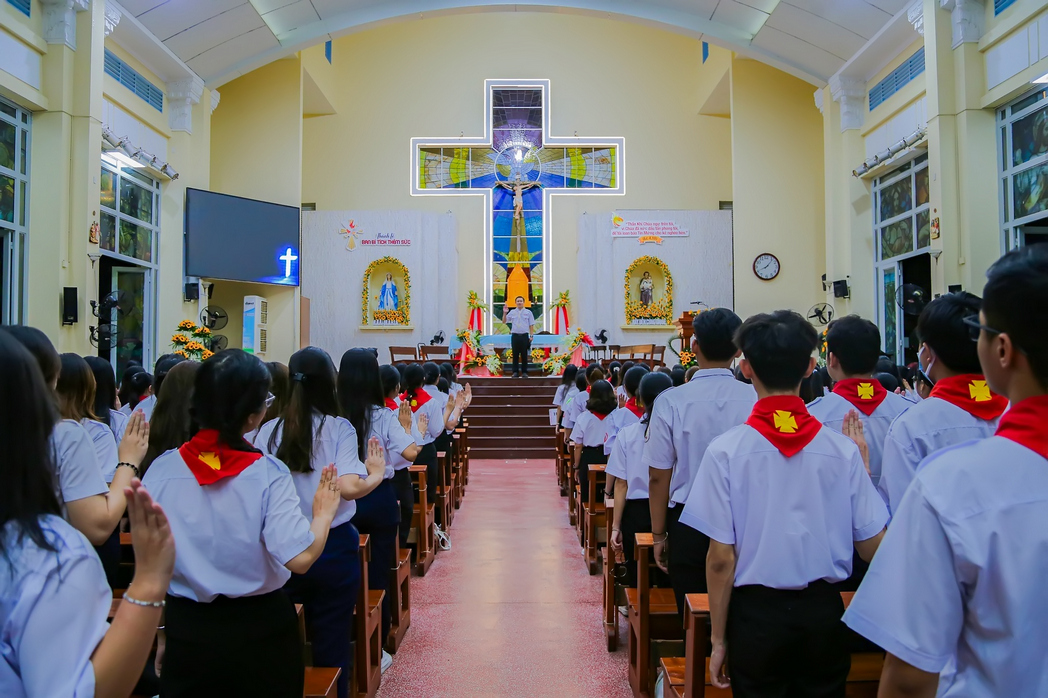 Liên Đoàn Anrê Phú Yên: Huynh trưởng cấp 1 và 3 tĩnh tâm trước khi tuyên hứa