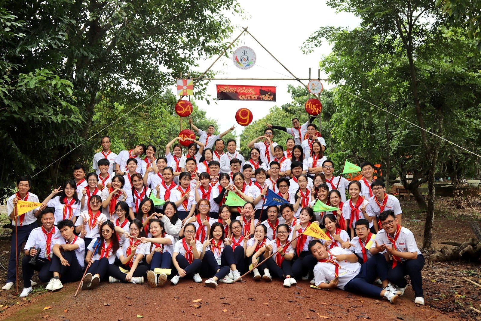 Huynh Trưởng - Phụng Sự