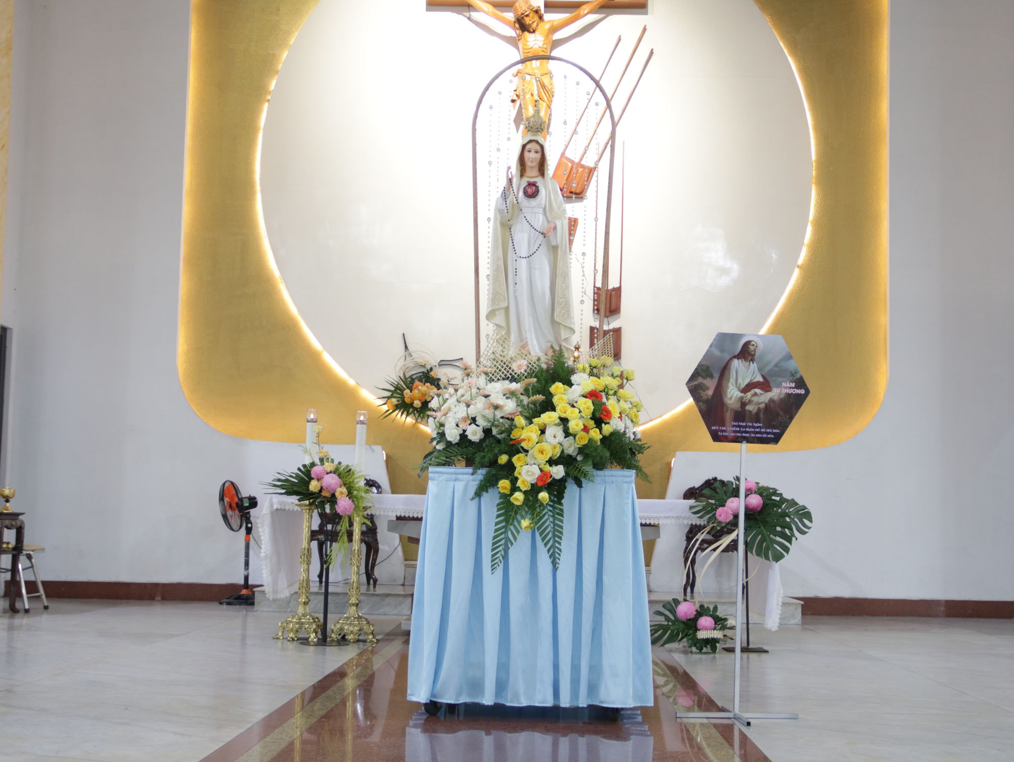 Giáo xứ Tân Việt: Kỷ niệm Đức Mẹ hiện ra tại Fatima 13/10/2023