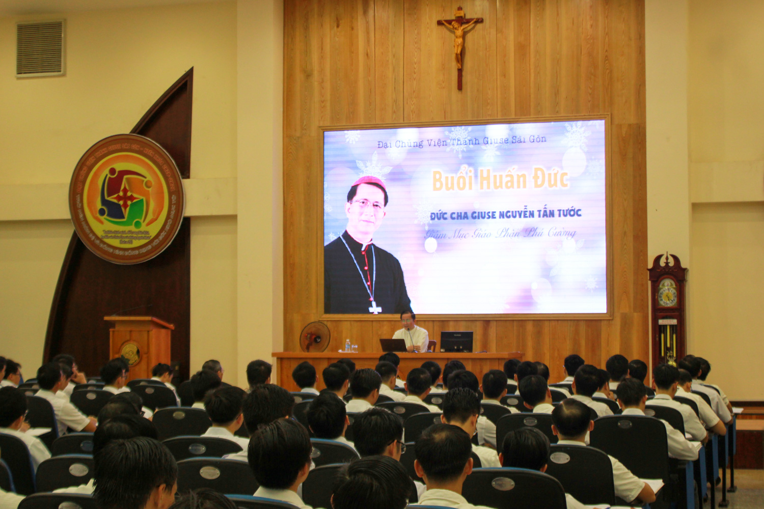 Buổi Huấn đức của Đức cha Giuse Nguyễn Tấn Tước tại Đại chủng viện Thánh Giuse Sài Gòn năm 2020
