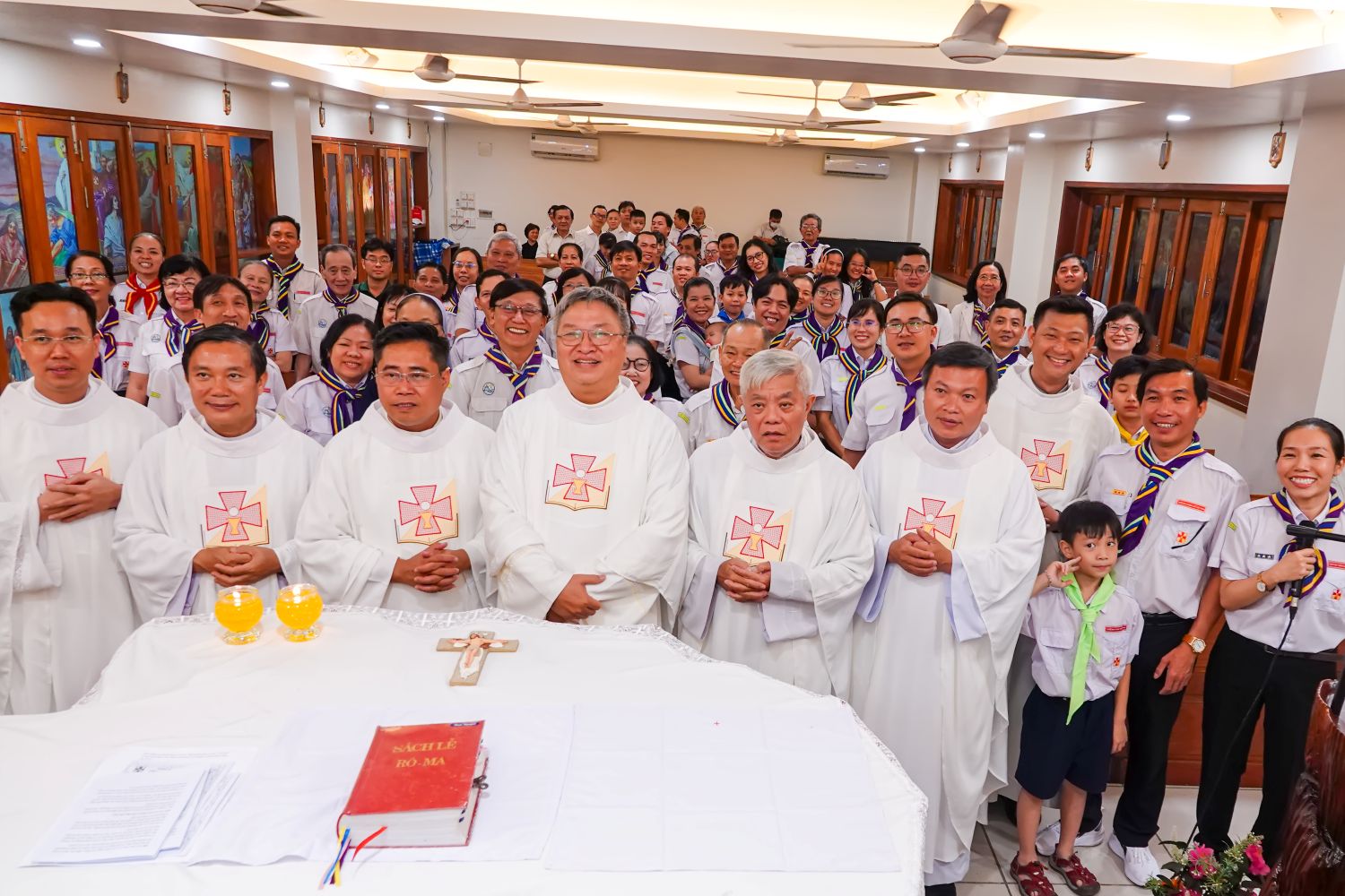 Thánh lễ Tạ Ơn kỷ niệm tuyên hứa Huấn Luyện Viên Môsê II và Môsê VI