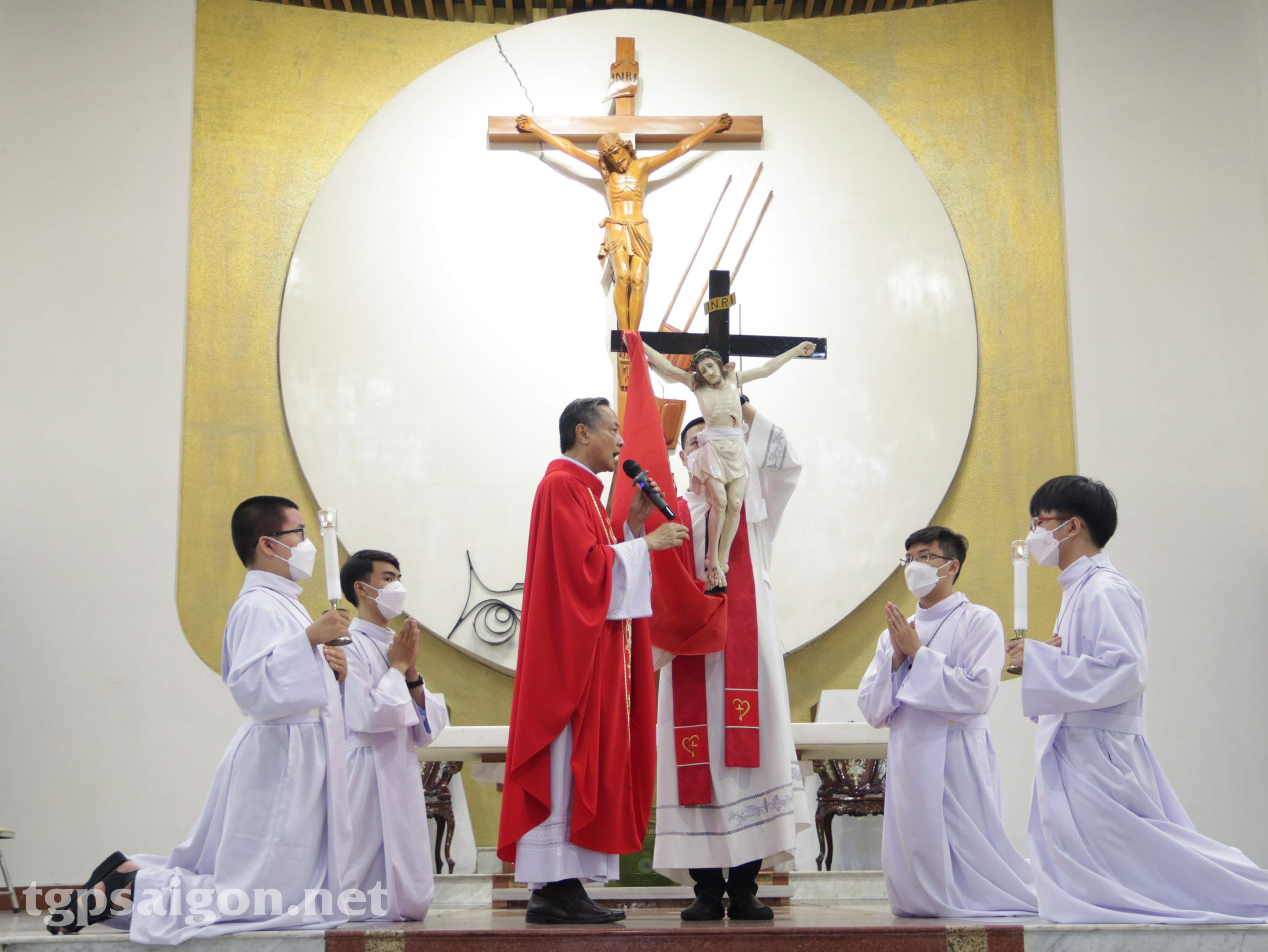 Giáo xứ Tân Việt: Suy Tôn Thánh Giá 2022