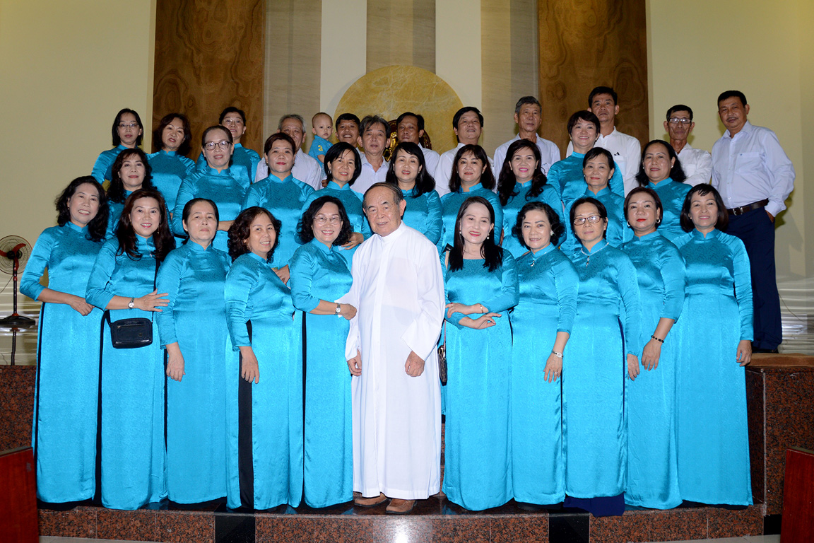 Giáo xứ Tân Thành: Mừng lễ Đức Maria hồn xác lên trời 2020