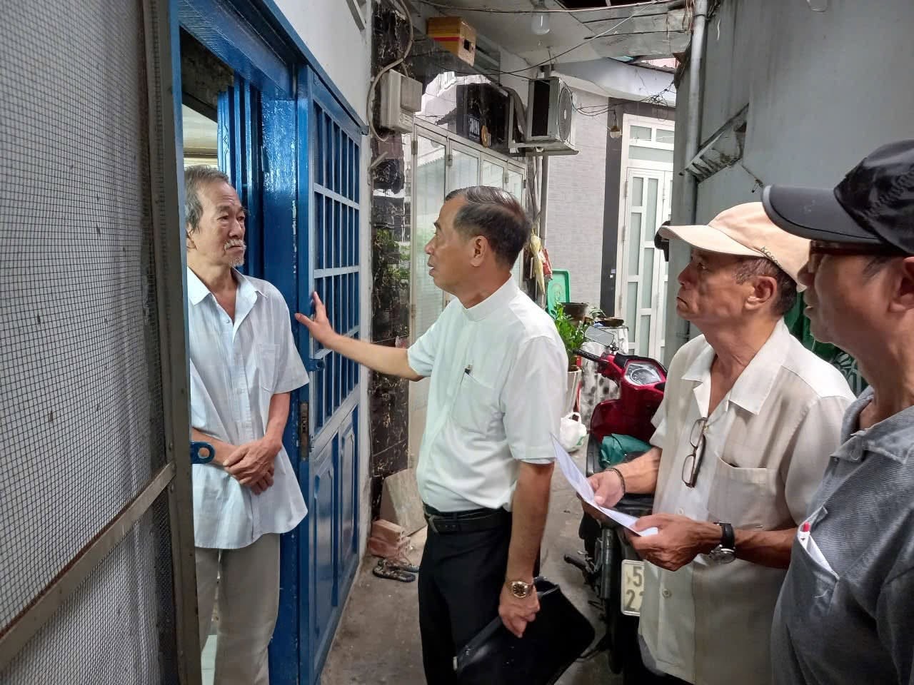 Giáo xứ Phát Diệm: Mang yêu thương đến từng mái nhà trong tháng Mân Côi