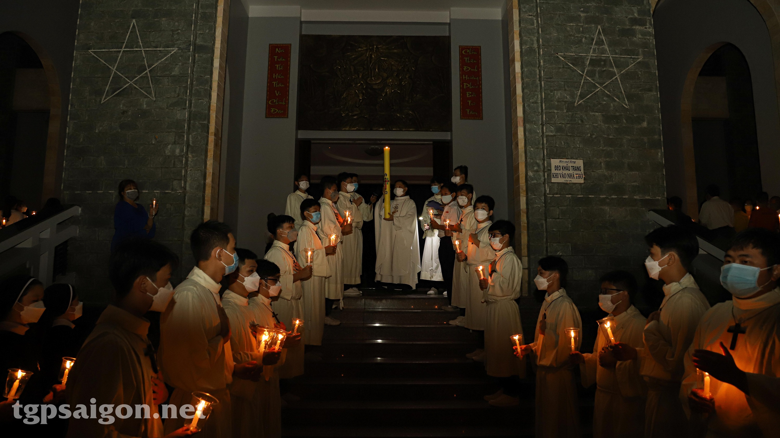 Giáo xứ Phú Bình: Đêm Vọng Phục sinh 2022