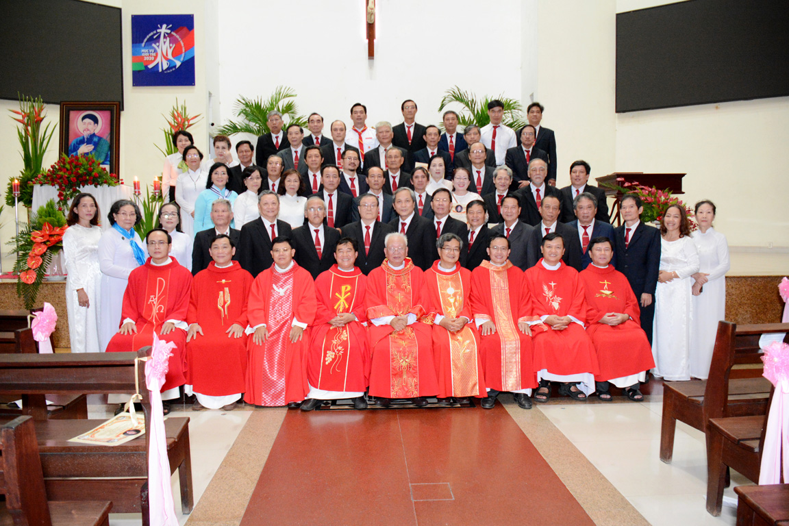 Hội đồng mục vụ Giáo xứ Hòa Hưng tuyên hứa nhiệm kỳ 2020 - 2024