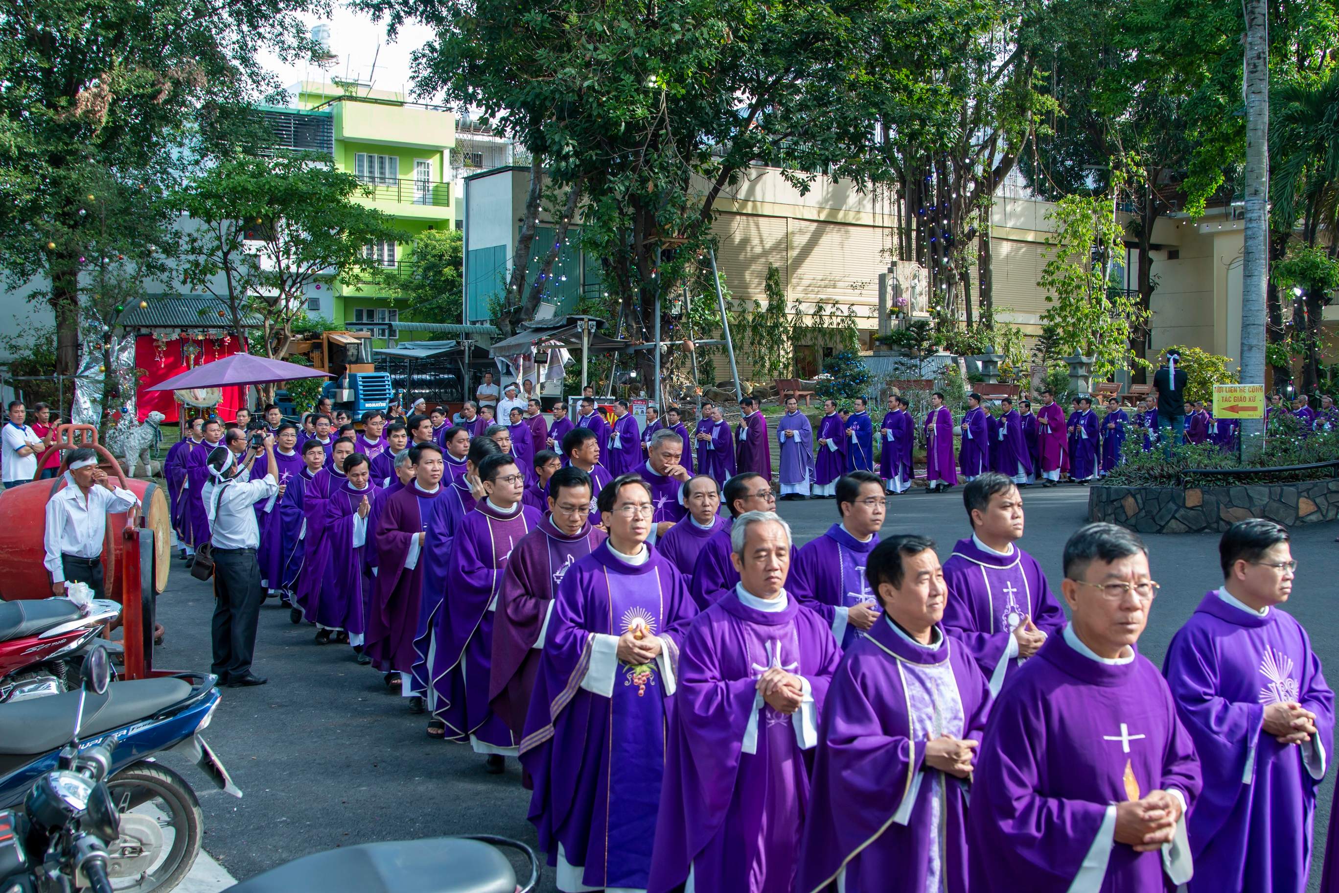 Thánh lễ an táng Cha cố Phaolô Phạm Trung Dong