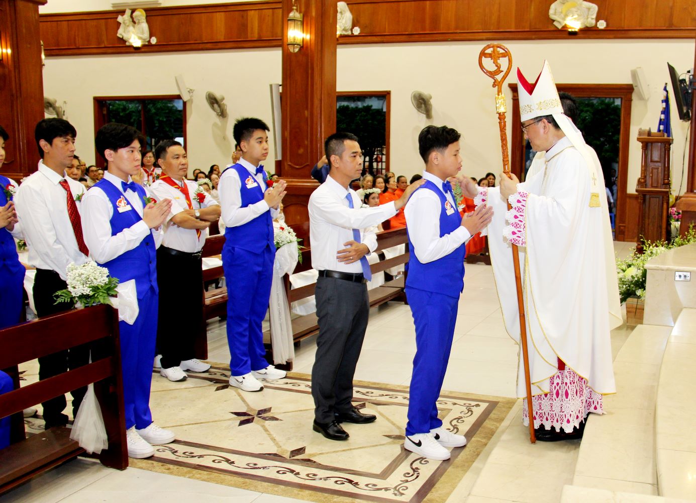 Giáo xứ Bùi Phát: Hồng ân Chúa Thánh Thần - 2025