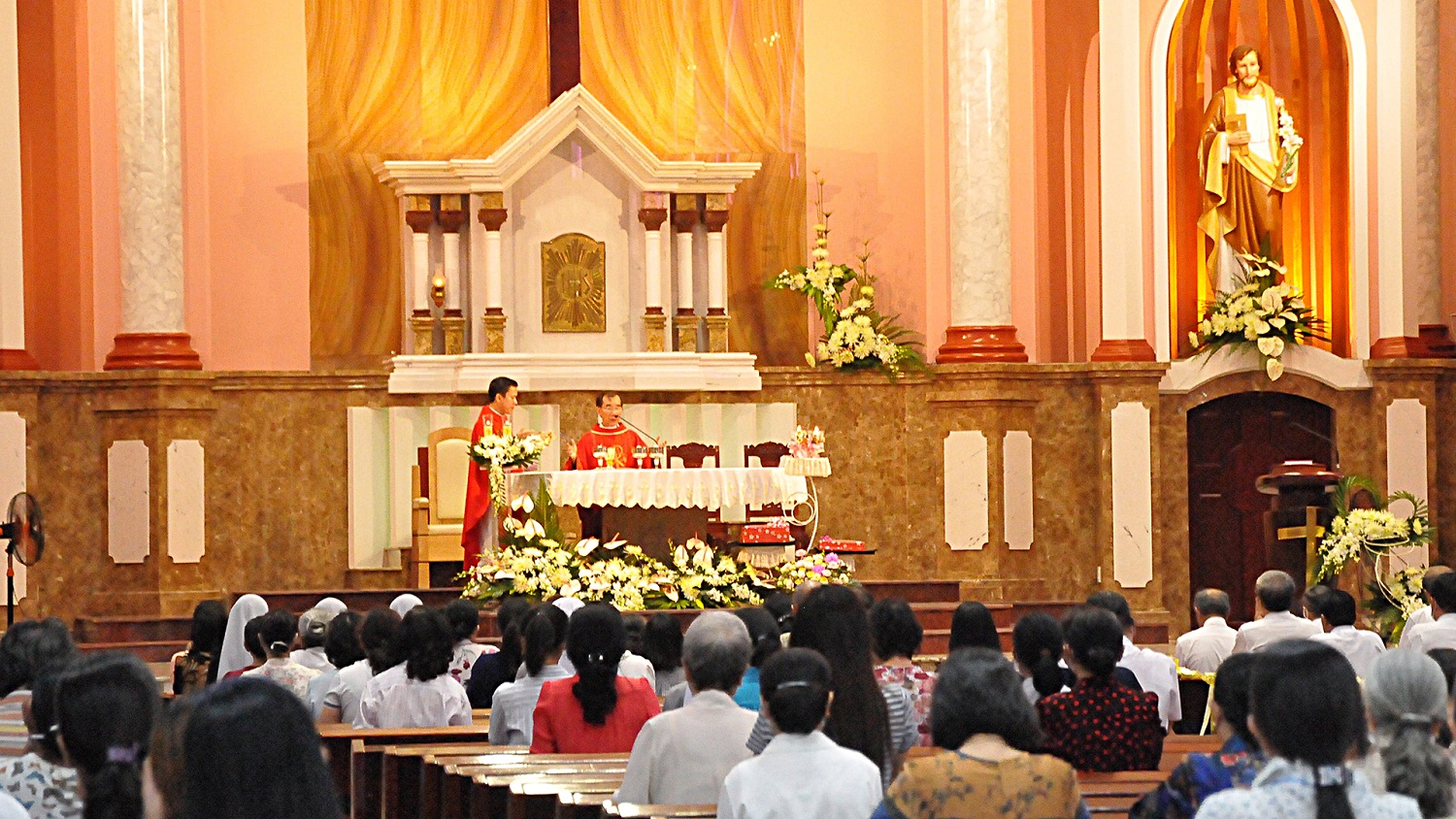 Giáo hạt Thủ Đức: Hội đồng Mục vụ Giáo hạt mừng Bổn mạng thánh Anrê Nguyễn Kim Thông 15-7-2022