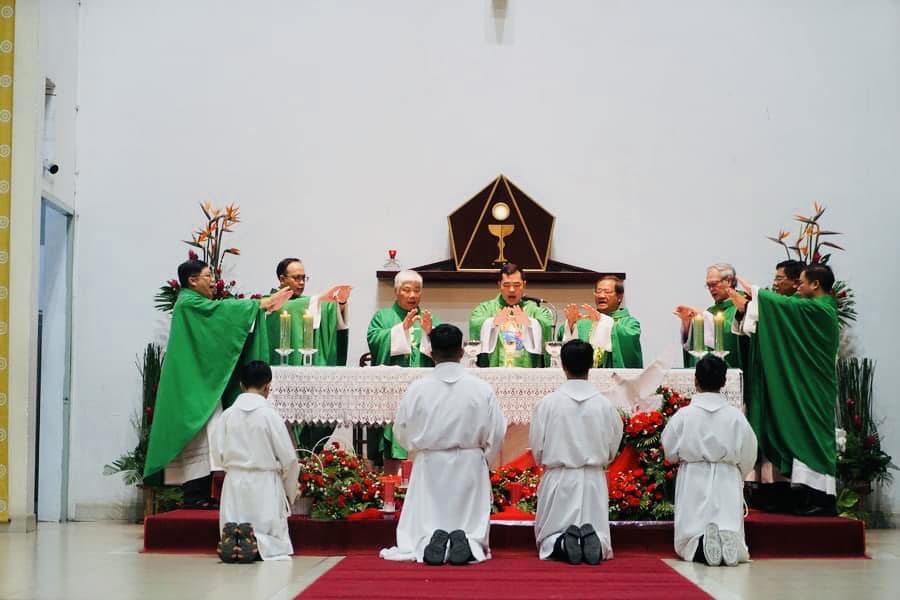 Giáo xứ Hòa Hưng: Thánh lễ tạ ơn hồng ân Linh mục