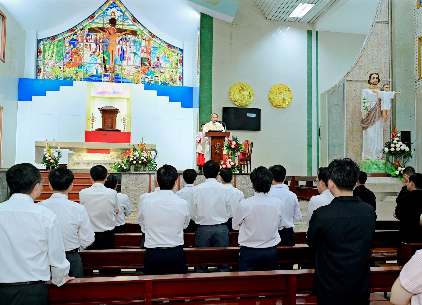 Giáo xứ Tân Phú Hòa mừng 17 năm cung hiến thánh đường