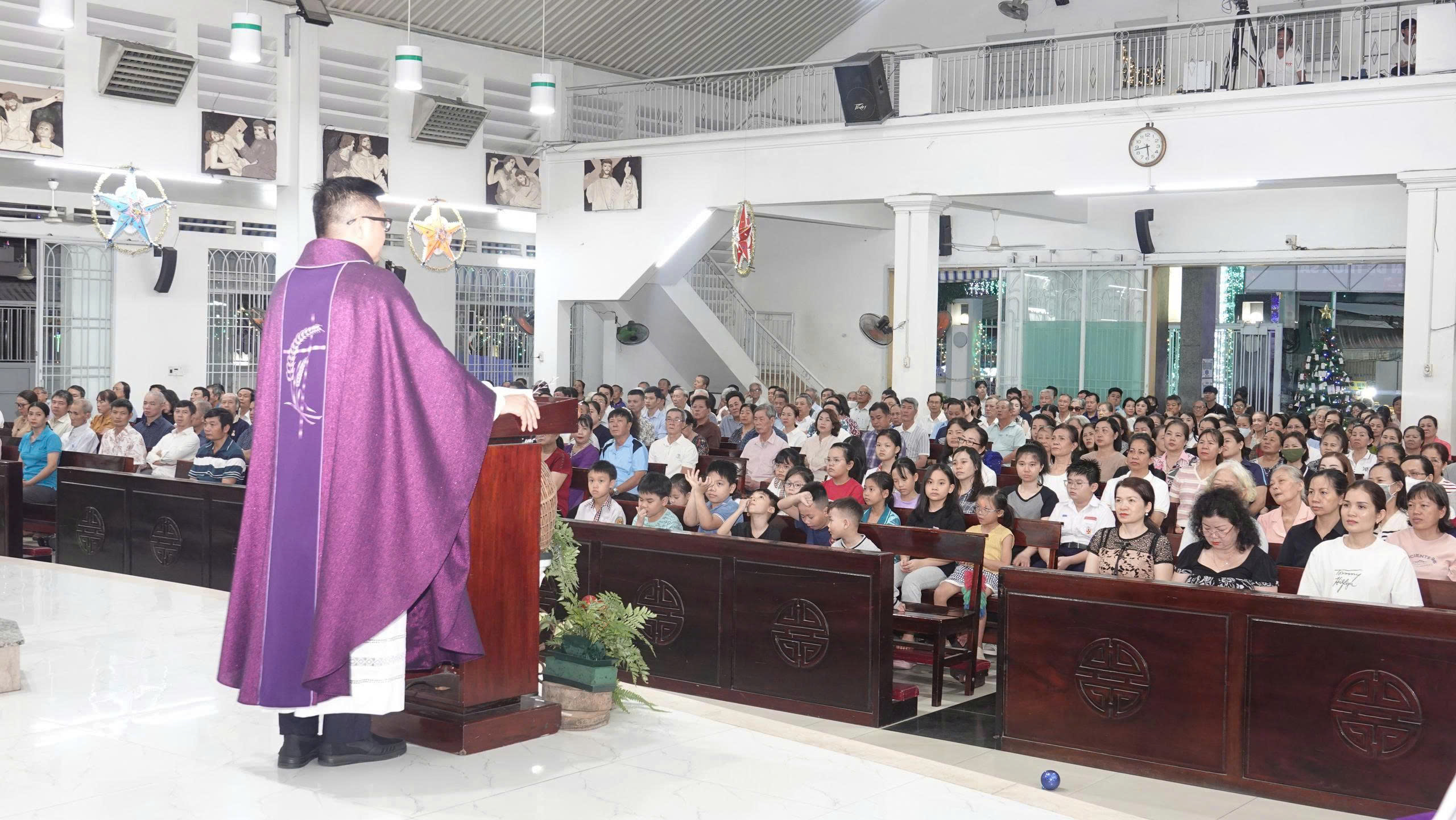 Giáo xứ Nhân Hòa: Tĩnh tâm Mùa Vọng 2025