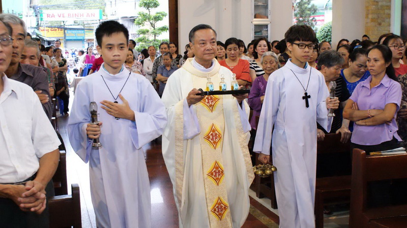 Giáo xứ Tân Việt: Thánh lễ Tiệc ly
