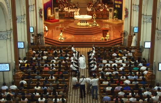 Thánh lễ Tiệc Ly 2019 tại Nhà thờ Chánh Tòa Sài Gòn