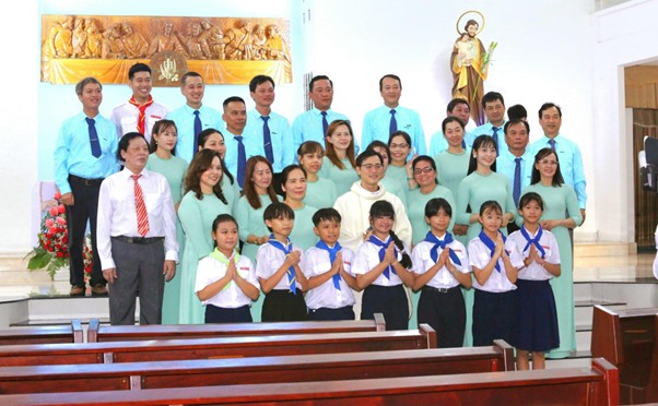 Giáo xứ Phú Thọ Hòa: Thánh lễ bổn mạng ca đoàn Thánh Tâm