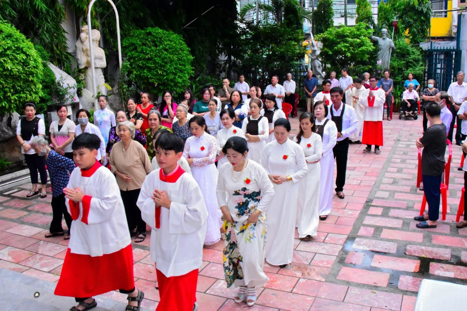 Giáo xứ Vĩnh Hòa mừng bổn mạng Hội Dòng Ba Cát Minh - 2025