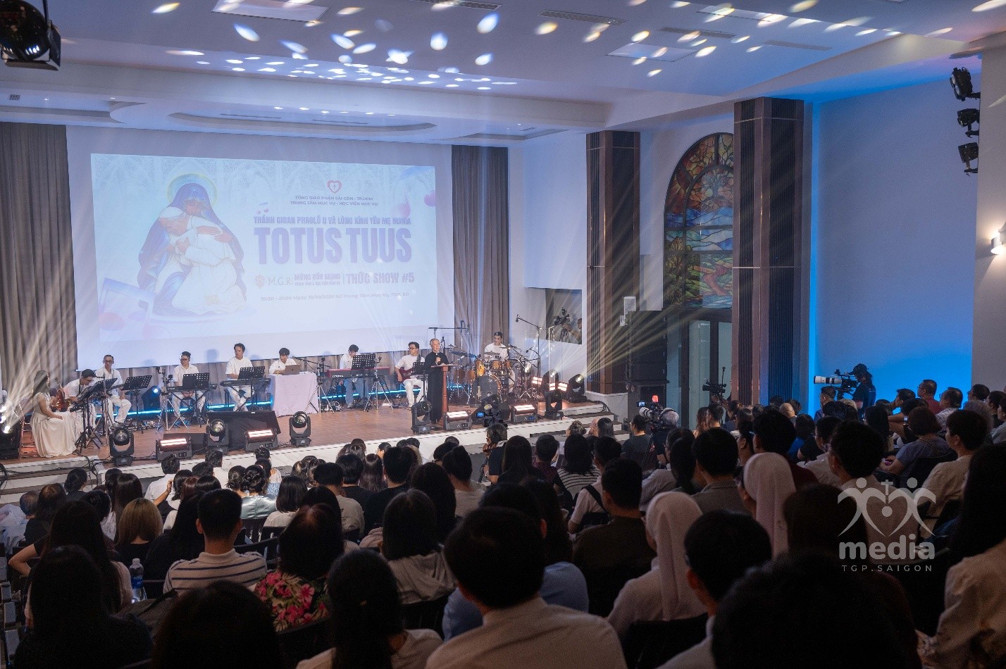 Tọa đàm & Hoan ca “Thức Show #5”: Sống tinh thần “Totus Tuus” giữa lòng đời hiện đại
