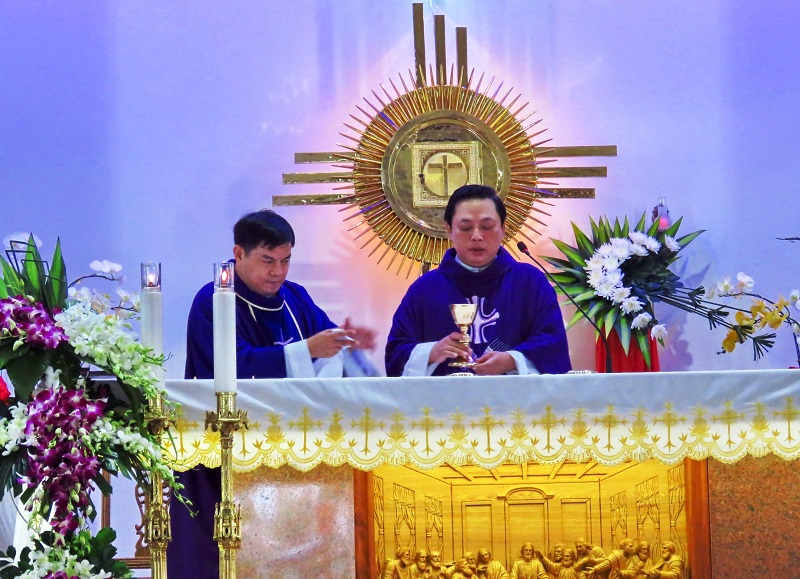 Giáo xứ Thánh Tịnh: Thánh lễ cầu cho linh hồn các hội viên Legio Mariae 2022