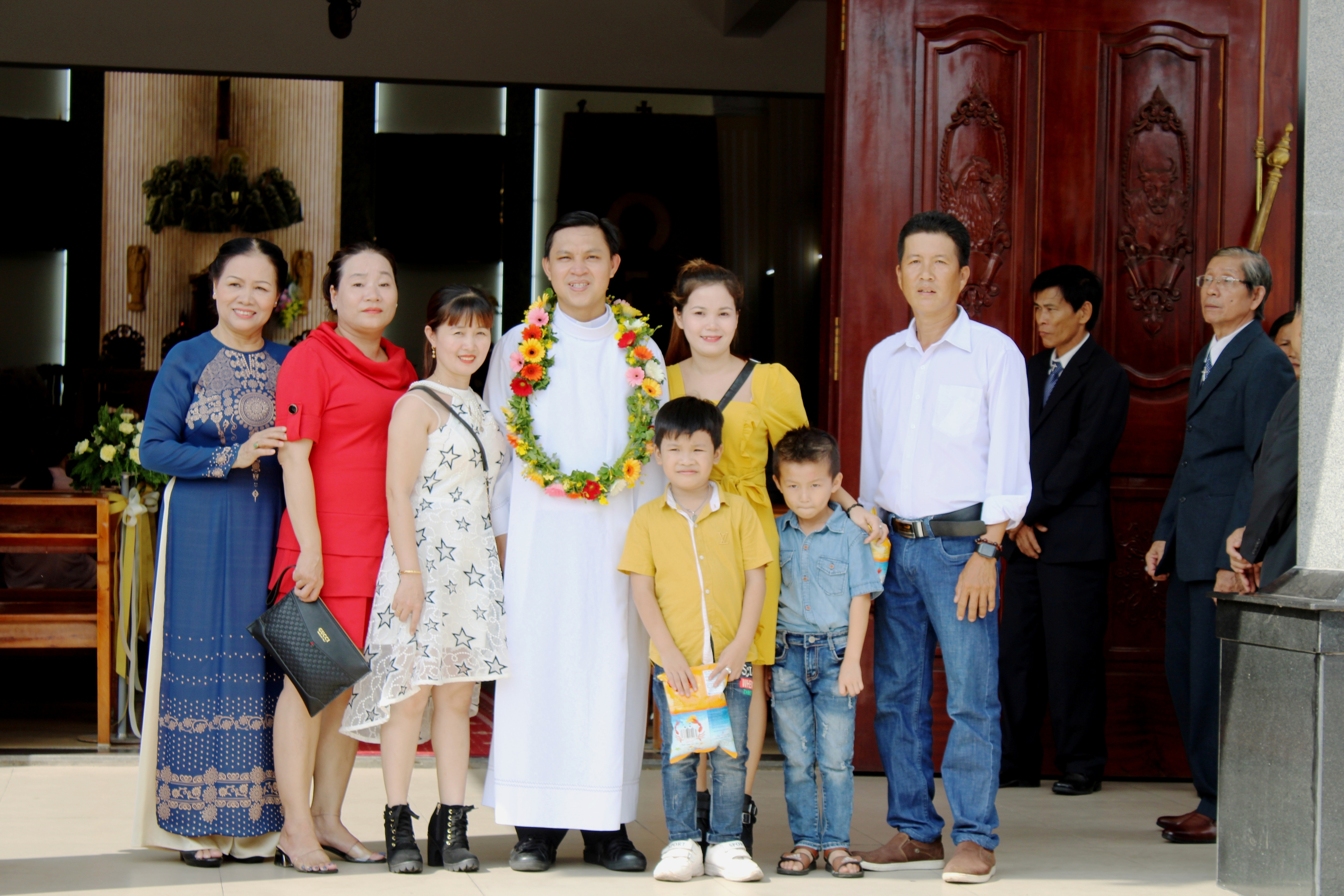 Giáo xứ Thạch Đà: thánh lễ Tạ ơn tân linh mục Martinô Nguyễn Phương Linh ngày 20-6-2020