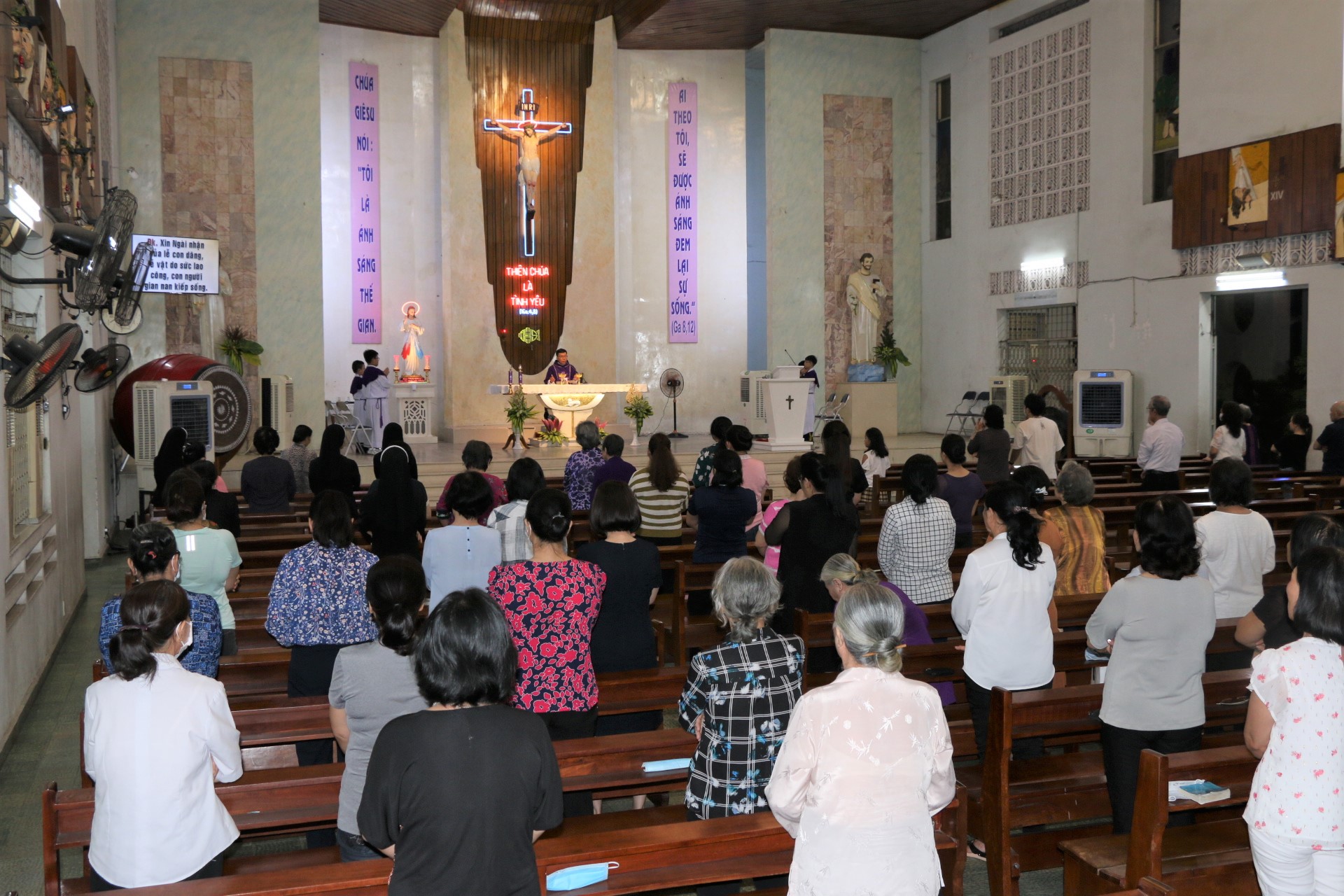 Giáo xứ Tân Trang: Tĩnh tâm mừng bổn mạng Thánh Giuse 2023