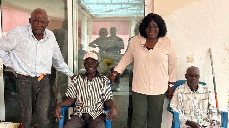 Đức Lêô XIV: Phúc lành nơi cơ sở chăm sóc người cao tuổi ở Angola