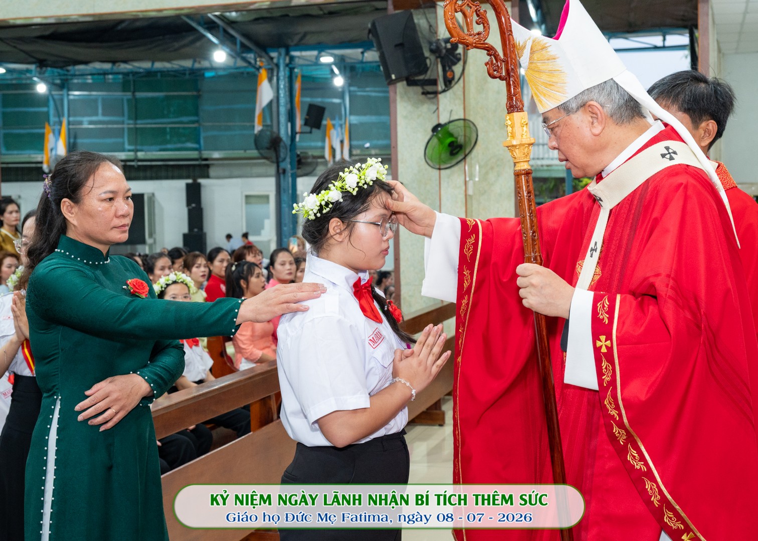 Thánh lễ ban Bí tích Thêm Sức tại giáo họ Fatima