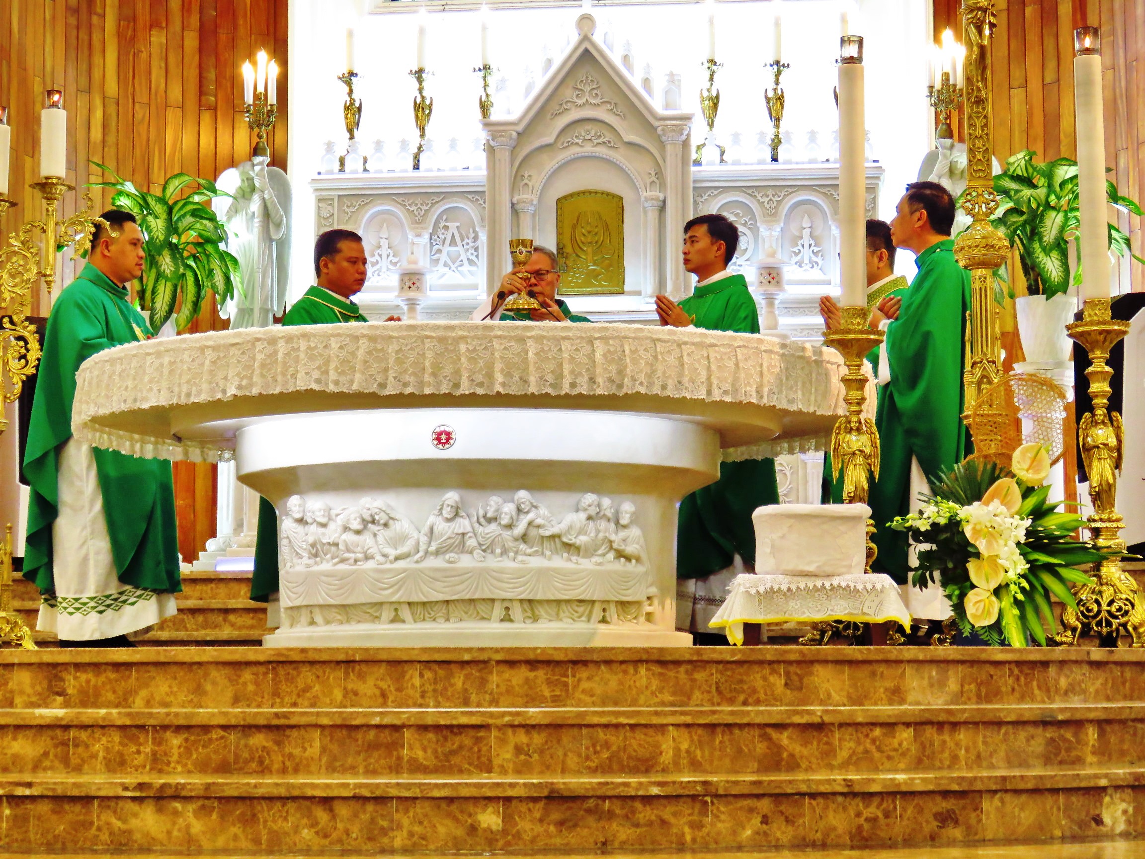 Đức TGM Giuse Nguyễn Chí Linh đến dâng Thánh lễ tại Giáo xứ Thị Nghè Chúa nhật 21-8-2022
