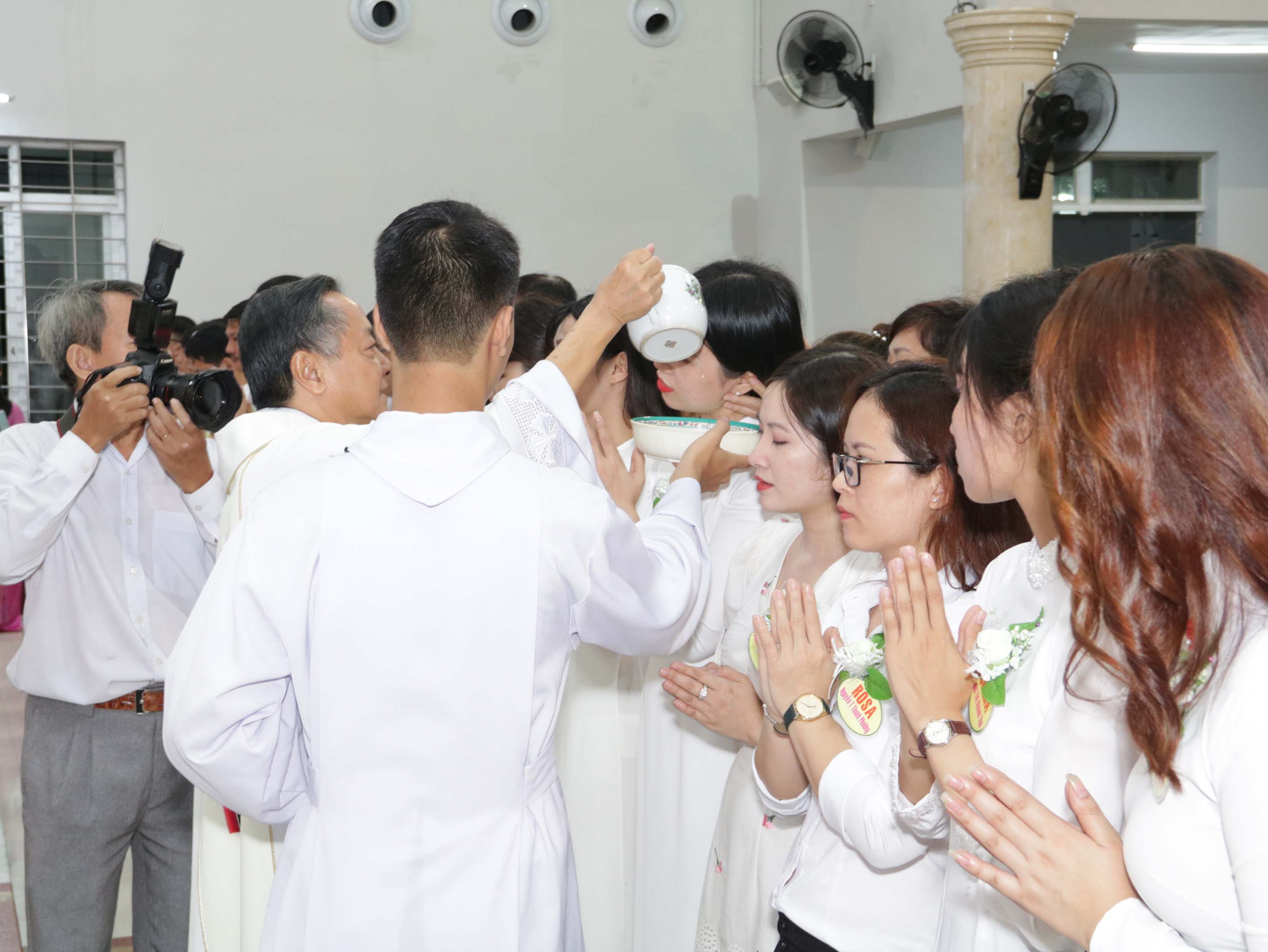 Giáo xứ Tân Việt: Rửa tội Dự tòng ngày 19-9-2020