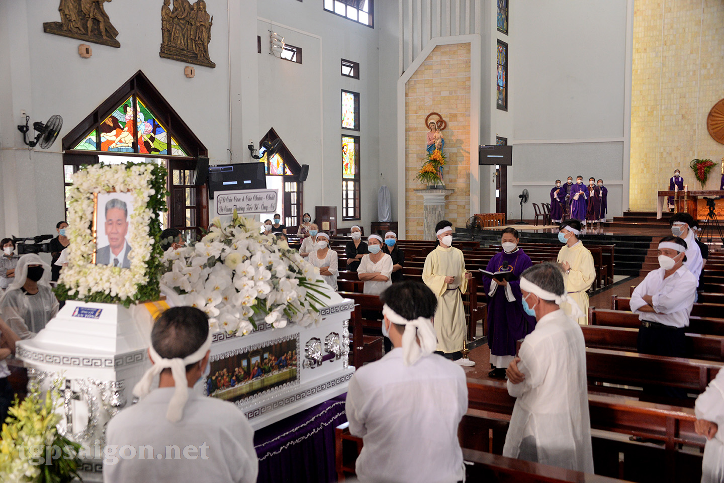 Giáo xứ Phú Bình:Thánh lễ an táng ông cố Antôn Nguyễn Văn Kính
