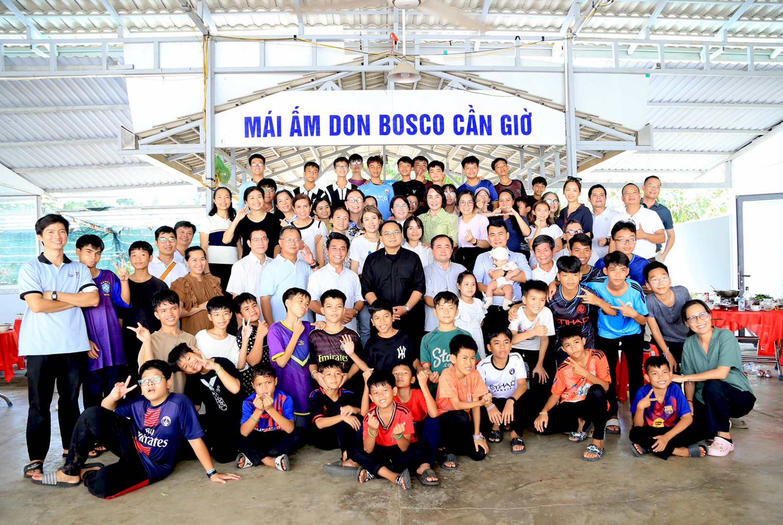 Ban Bác ái Xã hội Doanh nhân Công giáo thăm Mái ấm Don Bosco Cần Giờ