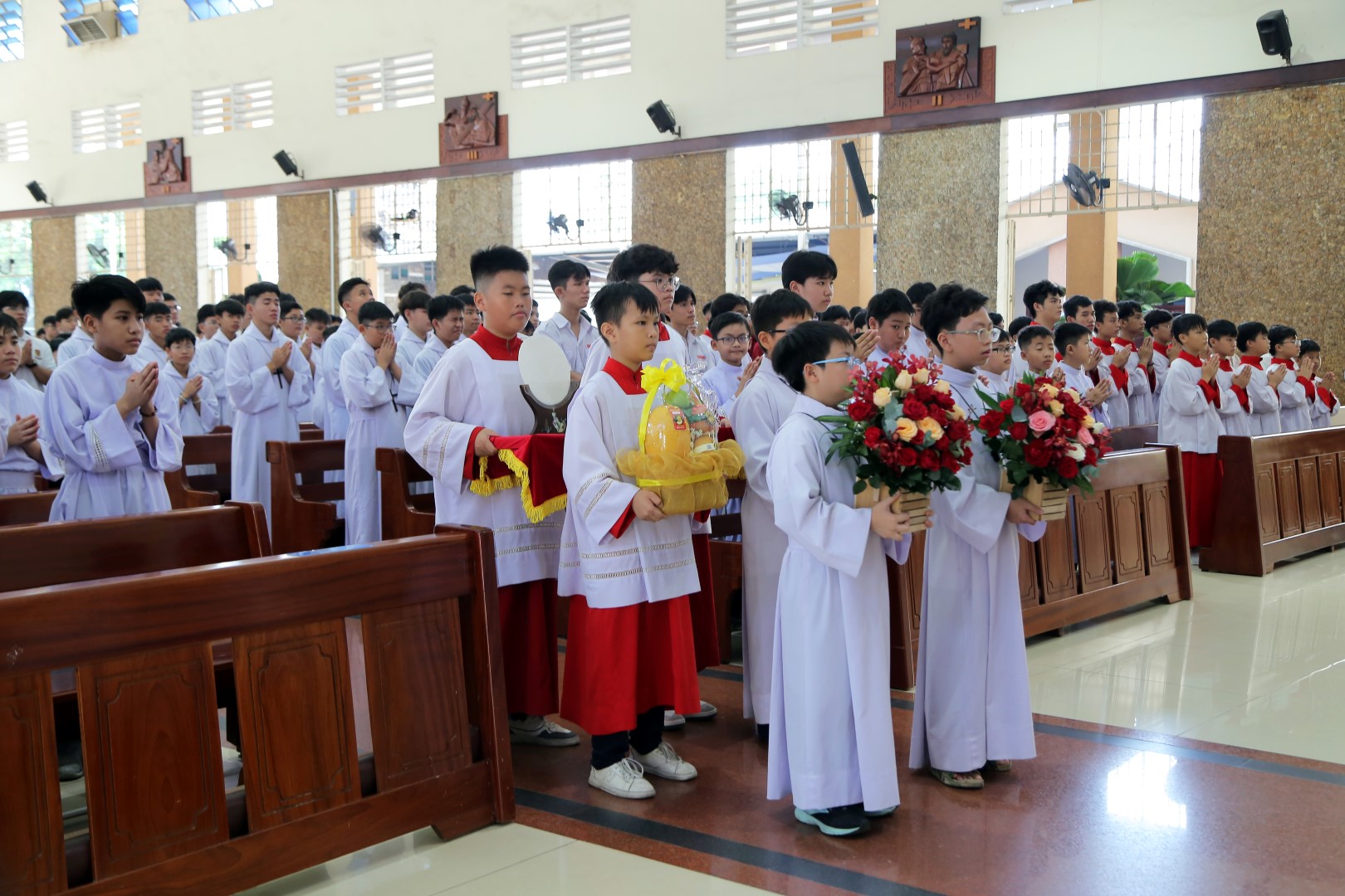 Ban Lễ sinh giáo hạt Tân Sơn Nhì mừng bổn mạng ngày 20-6-2025
