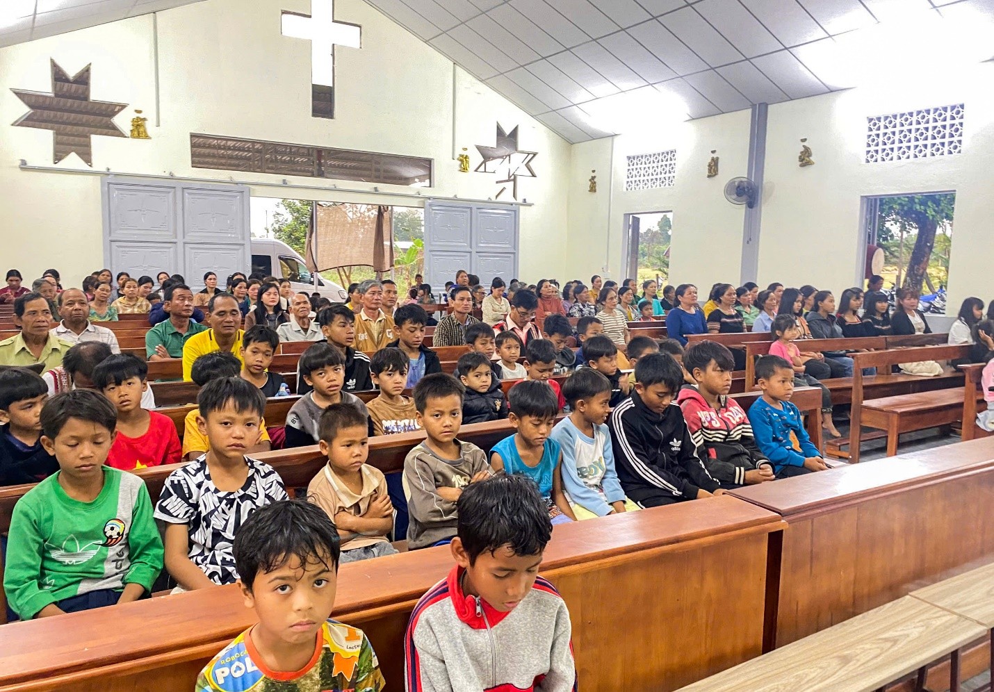 Cảm nghiệm trong chuyến bác ái tại làng Plei Druân