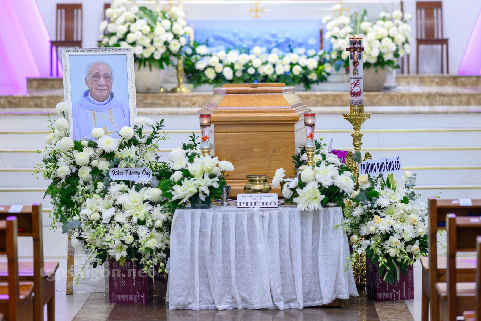 Thánh lễ An táng cố linh mục Nhạc sĩ Phêrô Kim Long