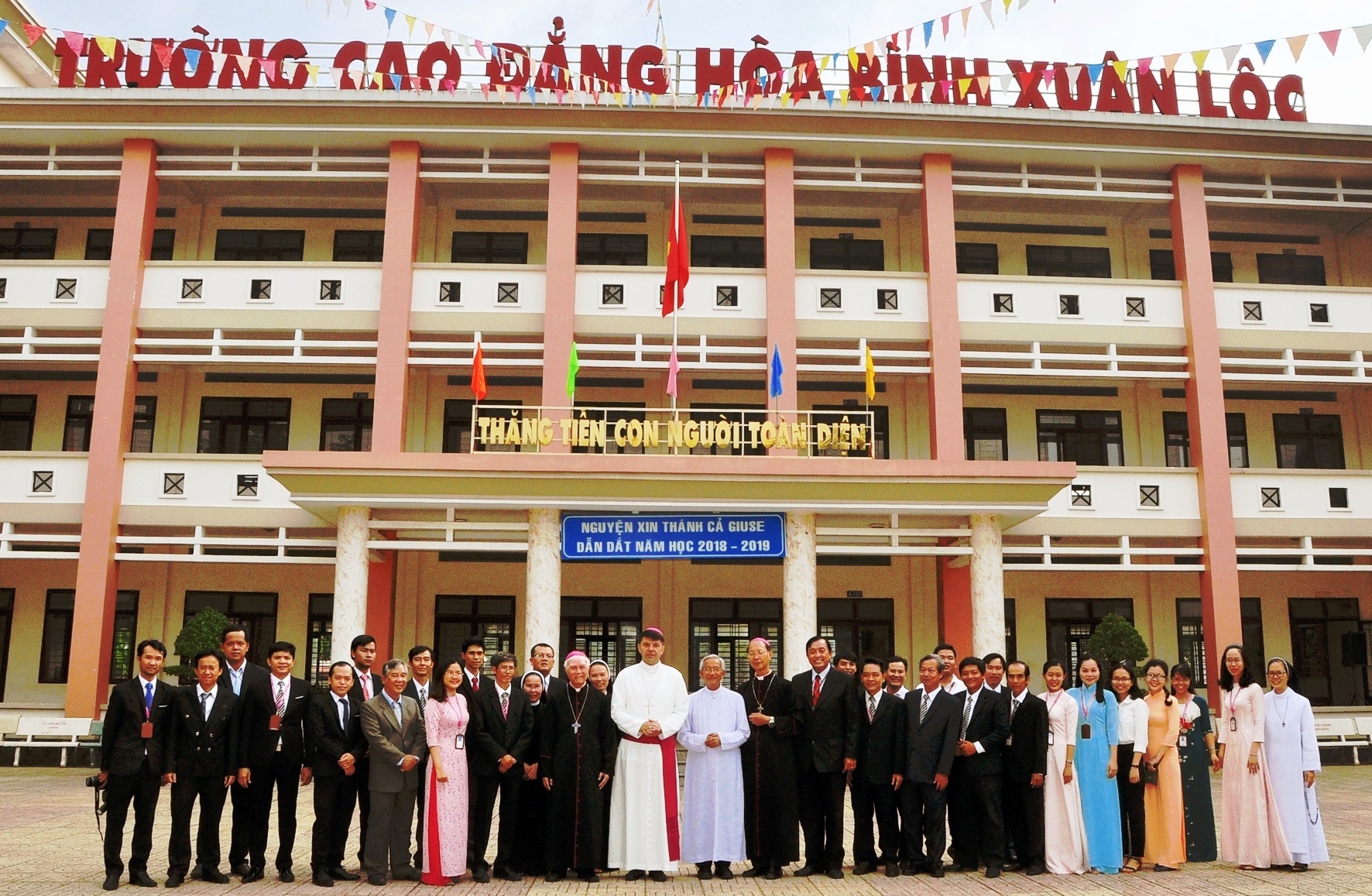 Thư Tuyển sinh năm học 2020-2021 trường Cao đẳng Hòa Bình Xuân Lộc
