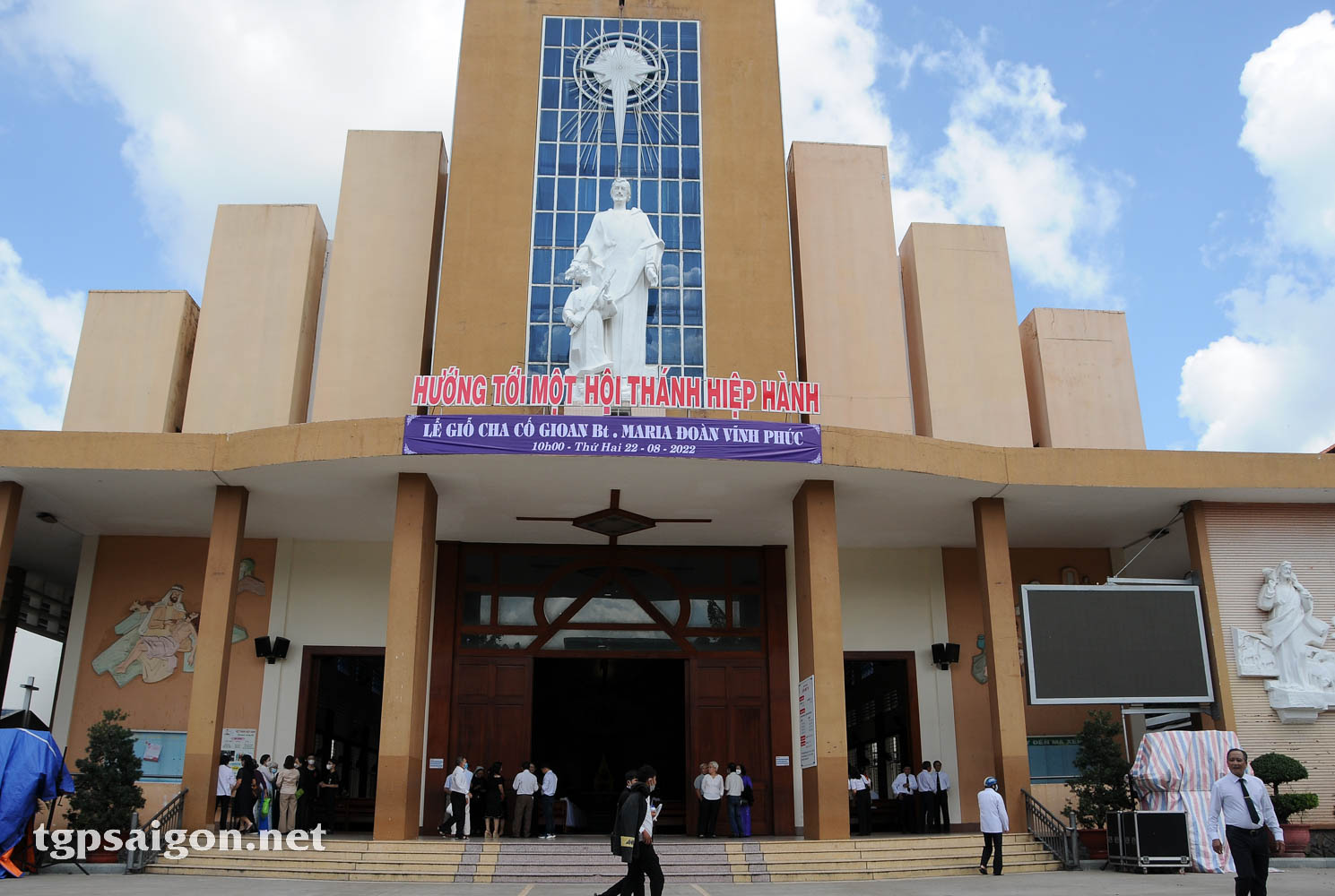 Giáo xứ Tân Phú: Lê giỗ cha cố GB Maria Đoàn Vĩnh Phúc 22-8-2022